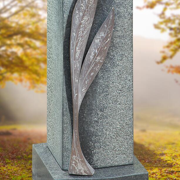 Einzelgrab Grabstein Stele mit floralem Bronze Ornament  - Arnoux