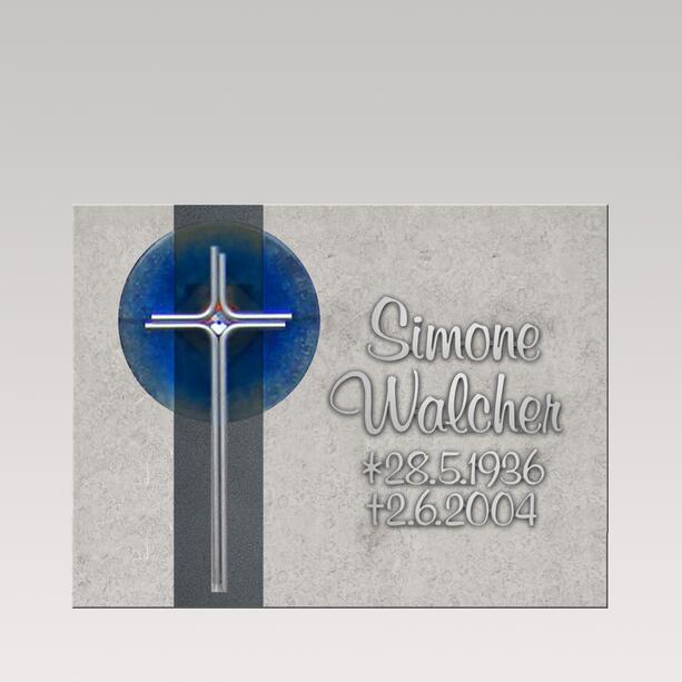 Kalkstein Gedenktafel fr Urnengrab mit Glas & Edelstahl Kreuz - Schrift aus Metall - Chorus Cruzis