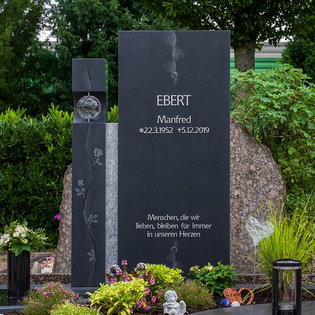 Einzelgrabstein Granit schwarz mit Glas & Blumen - Terra