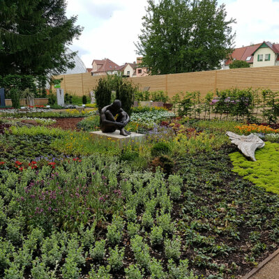 Grabbepflanzung Friedhof